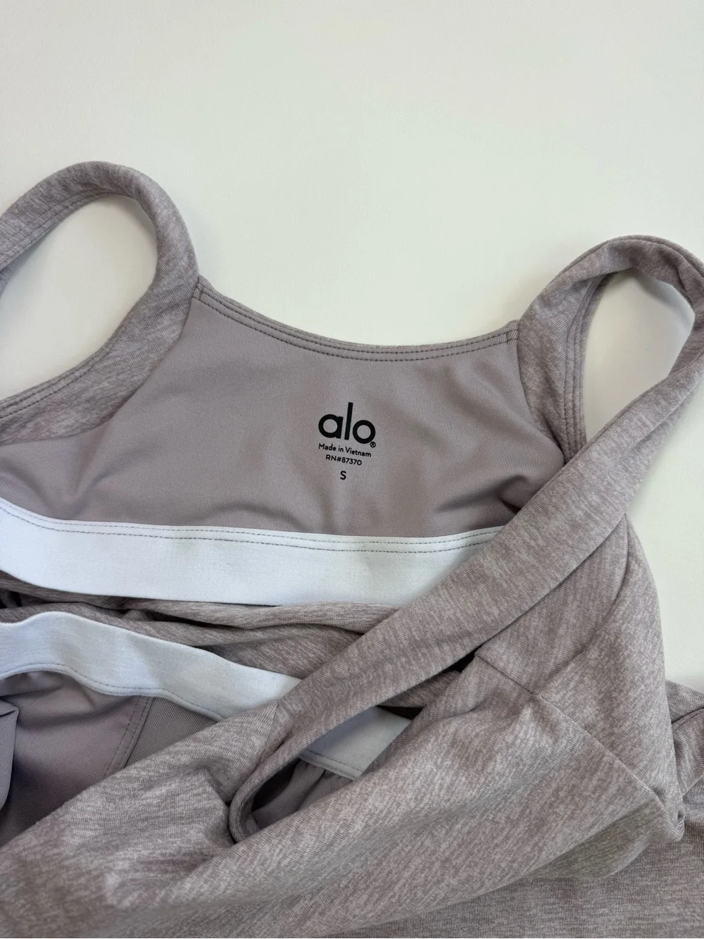 ALO Yoga Alosoft Complete Bra Tank In Parisian sz S